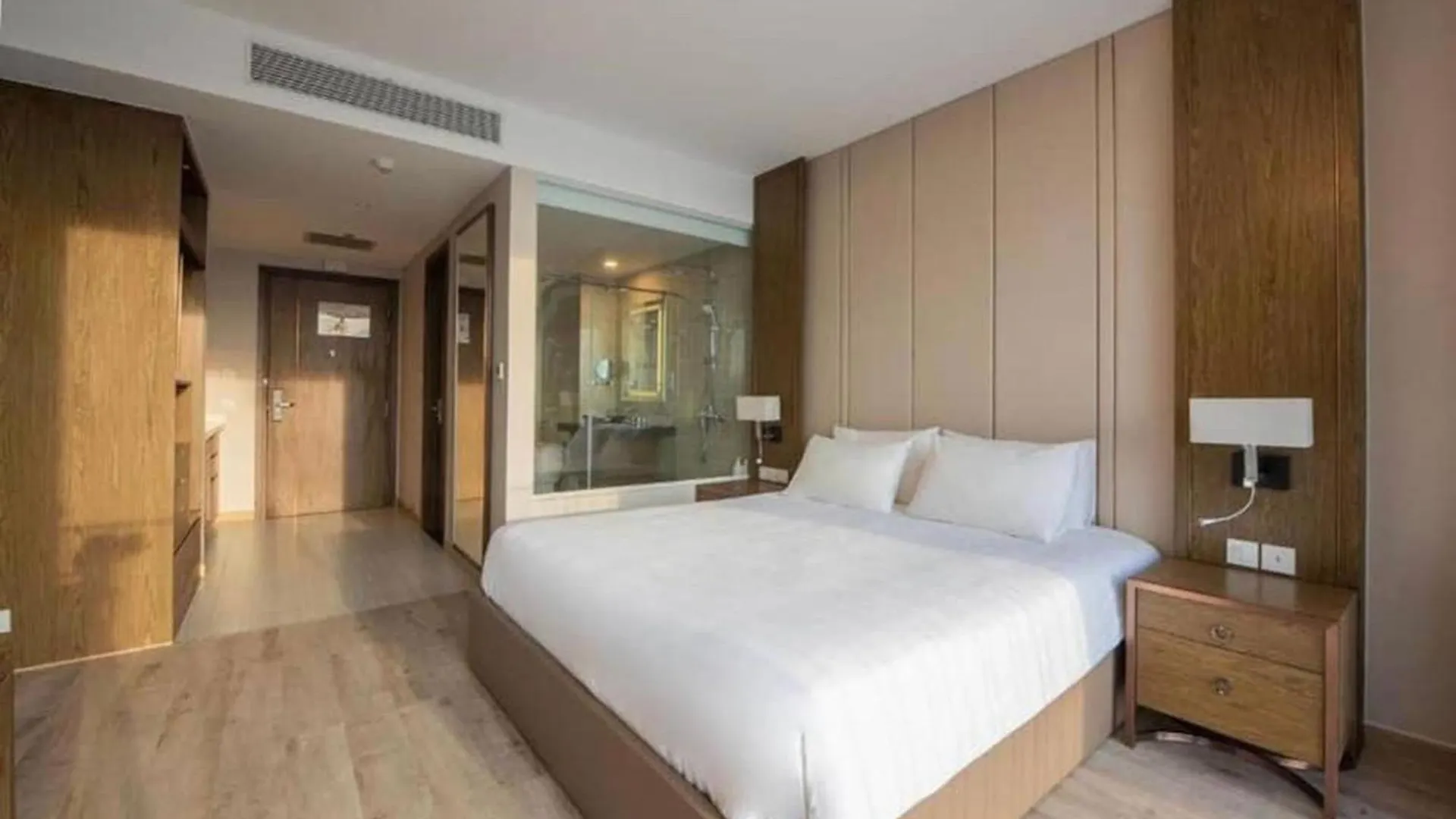 Handy Panorama Nha Trang Condotel 0*,