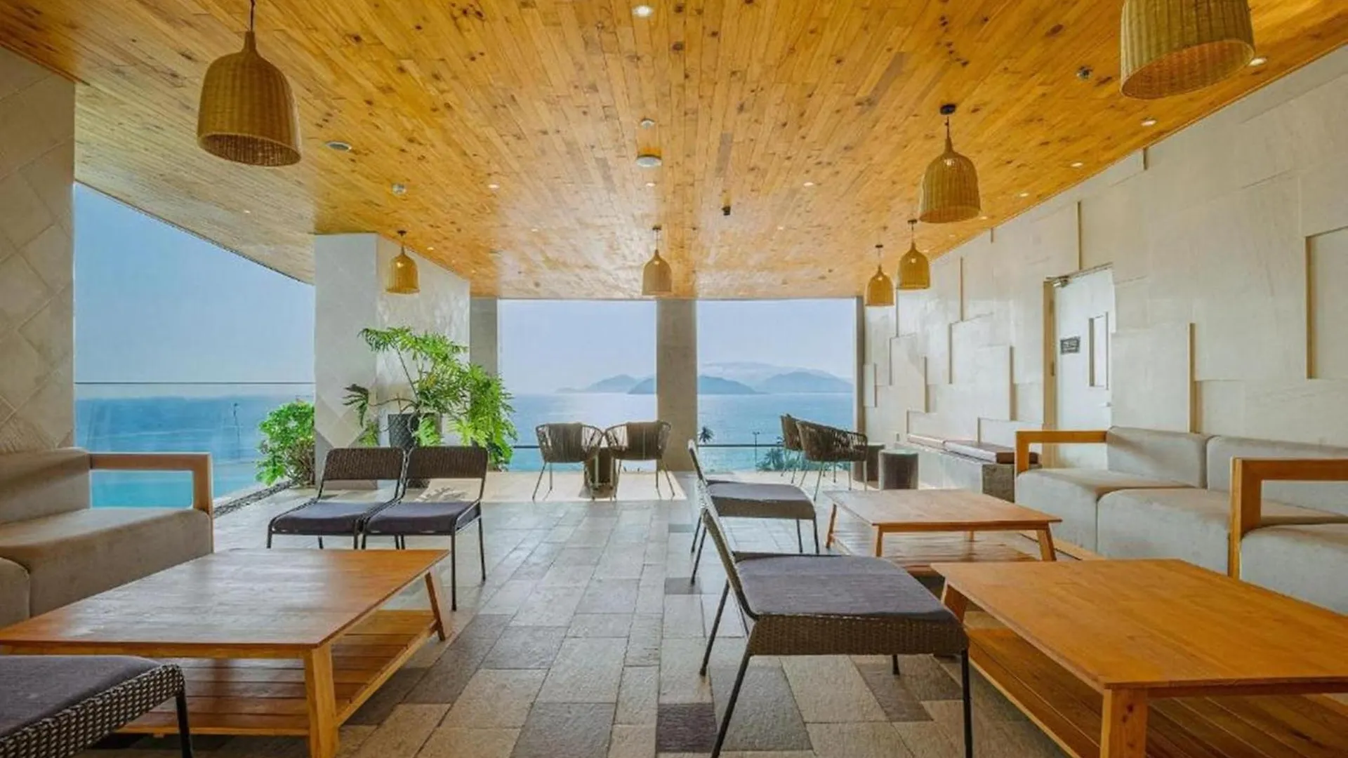 Handy Panorama Nha Trang Condotel